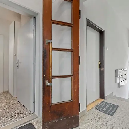 Cosy 10 Min Center Apartment Bratislava