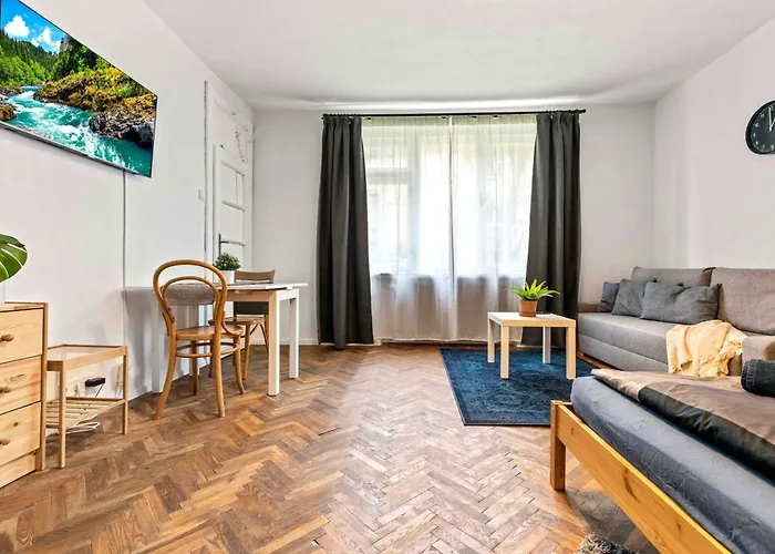 Cosy 10 Min Center *